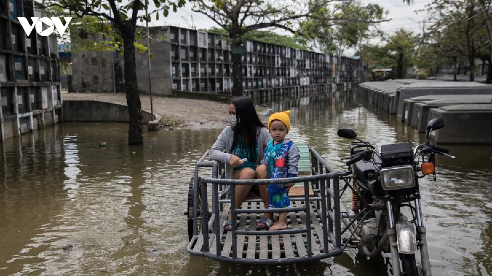 Philippines sơ tán 1 triệu dân trước khi siêu bão mạnh nhất thế giới đổ bộ