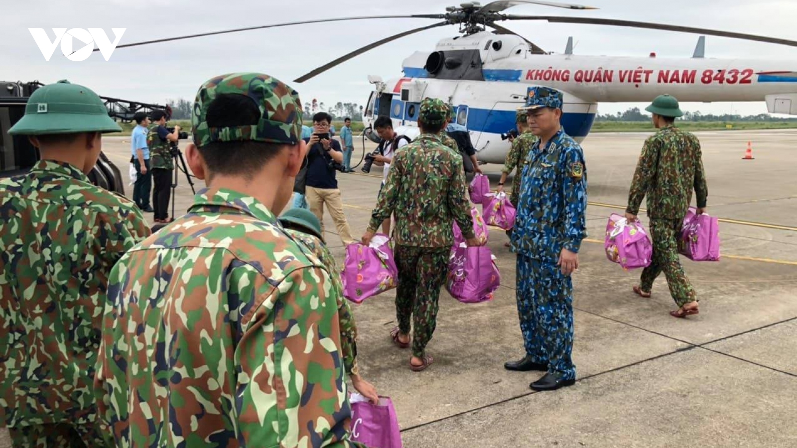 Vụ Rào Trăng 3: Cuối giờ sáng nay, thông tuyến đường bộ lên nơi đoàn cứu hộ bị nạn