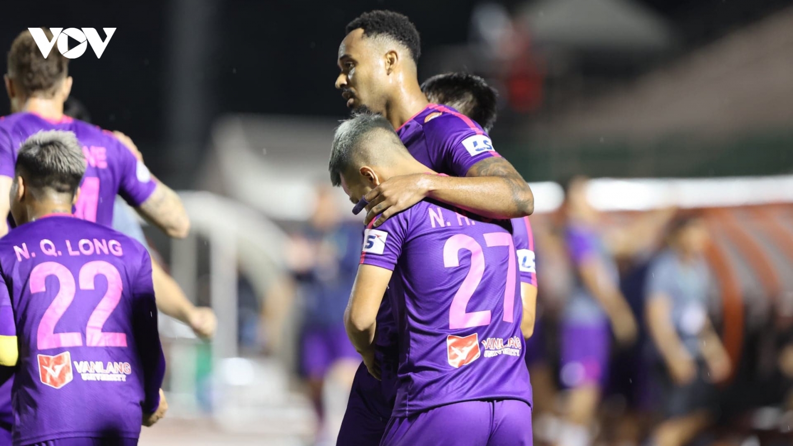 Hạ gục Than Quảng Ninh, Sài Gòn FC vượt mặt Hà Nội FC chiếm ngôi nhì bảng