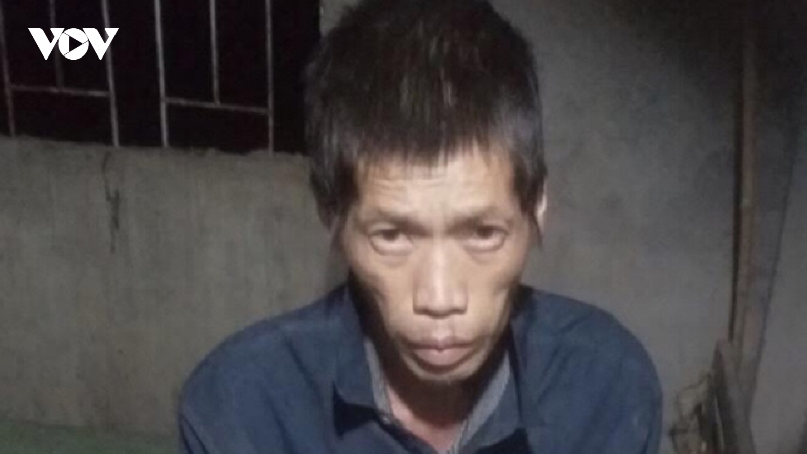 Nghiện rượu sinh ảo giác, con đẻ dùng dao sát hại bố