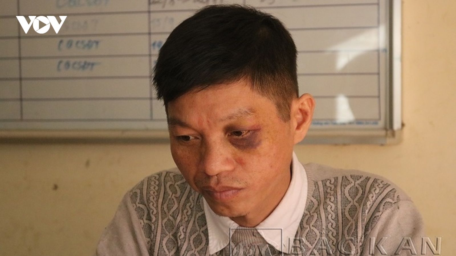 Khởi tố đối tượng đâm thẳng xe vào Thượng úy công an 