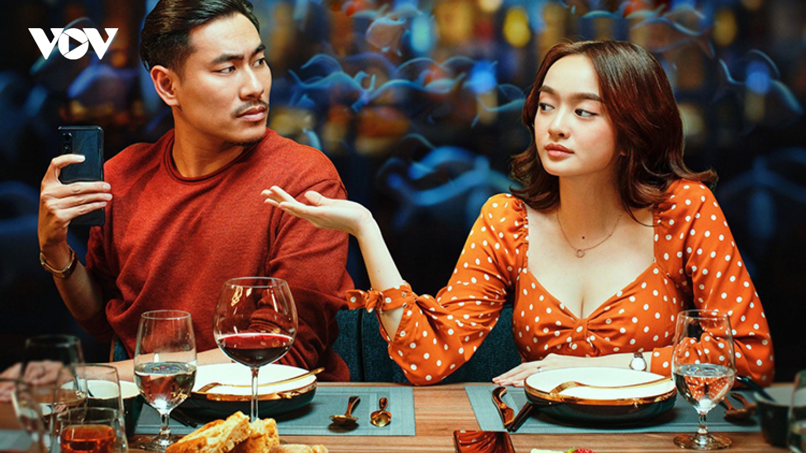 "Tiệc trăng máu" thu về 8,5 tỷ đồng sau 2 đêm chiếu sớm