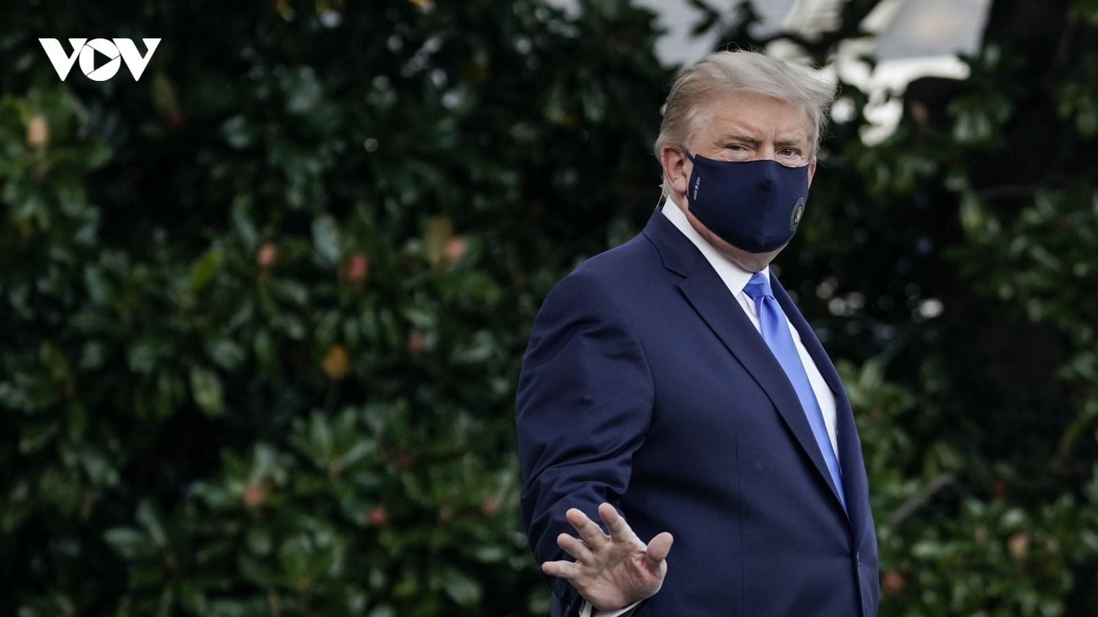 Ông Trump mắc Covid-19: Chiến dịch tái tranh cử bỏ lỡ thời điểm vàng tháng 10?