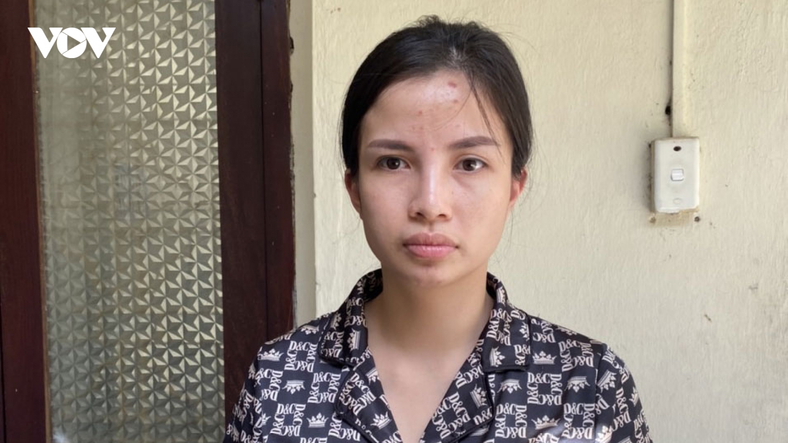 Một phụ nữ trốn truy nã 13 năm bị phát hiện trong khu cách ly