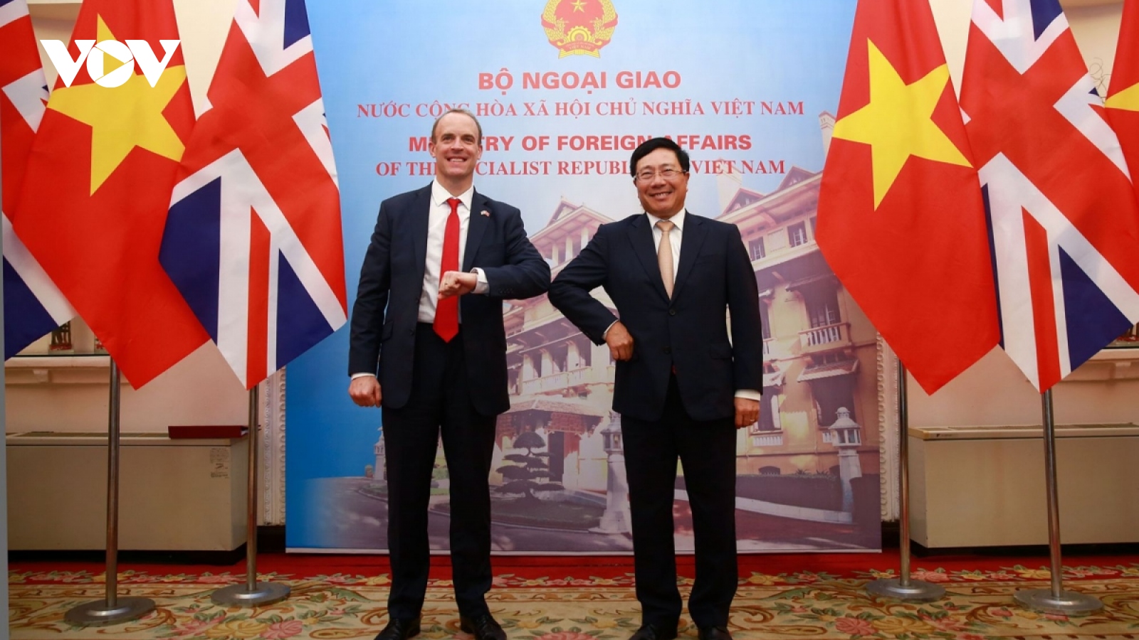 UK aspires to effectively promote strategic partnership with Vietnam