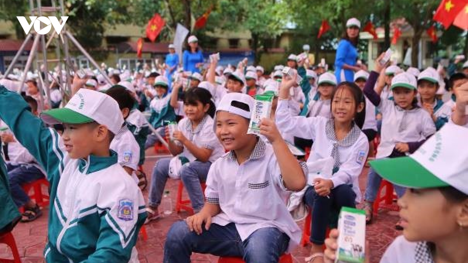 Tỉnh Hà Nam phát động Chương trình Sữa học đường năm học 2020-2021