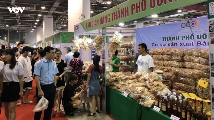 Việc sửa đổi, bổ sung về quản lý và phát triển chợ sau nhiều năm vẫn "đang rà soát"