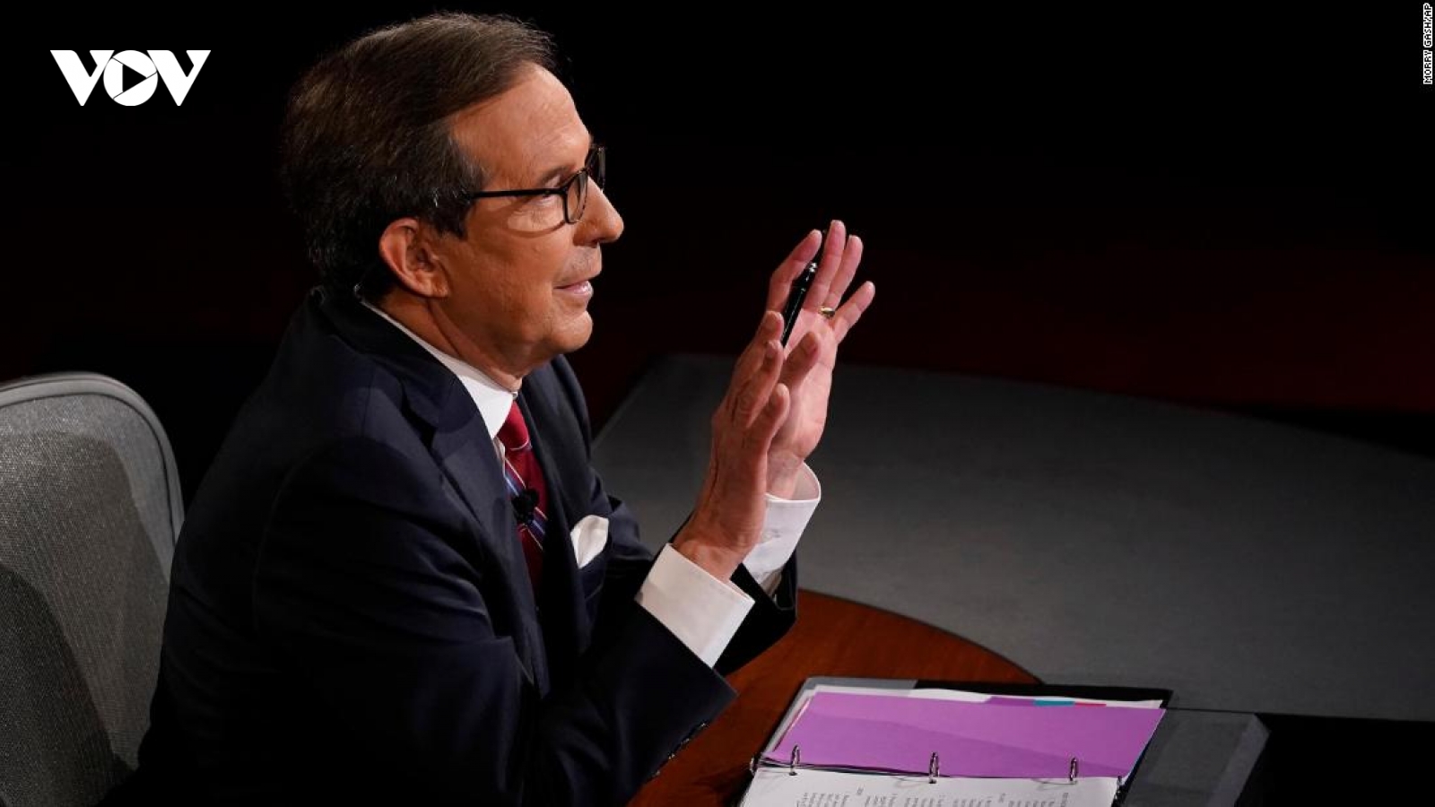 Chris Wallace đổ lỗi cho ông Trump về đêm tranh luận hỗn loạn