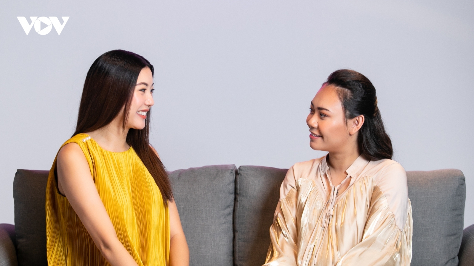 Á hậu Thuý Vân kể chuyện chỉ nấu mỳ gói chồng cũng khen ngon