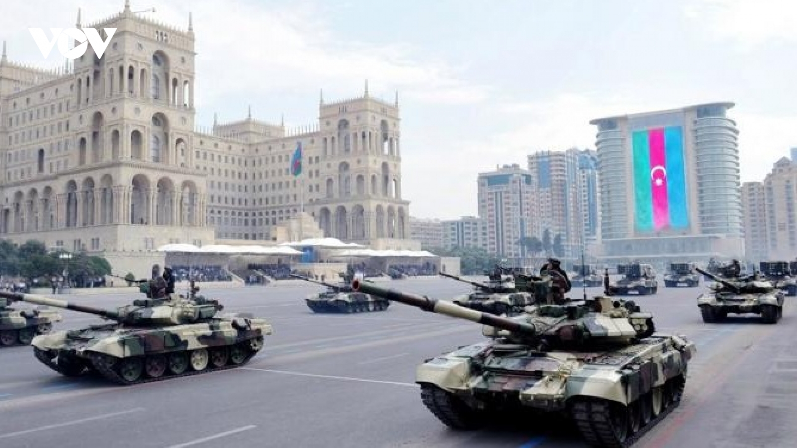 Truyền thông Nga nghi Ukraine viện trợ 240 tấn vũ khí đạn dược cho Azerbaijan