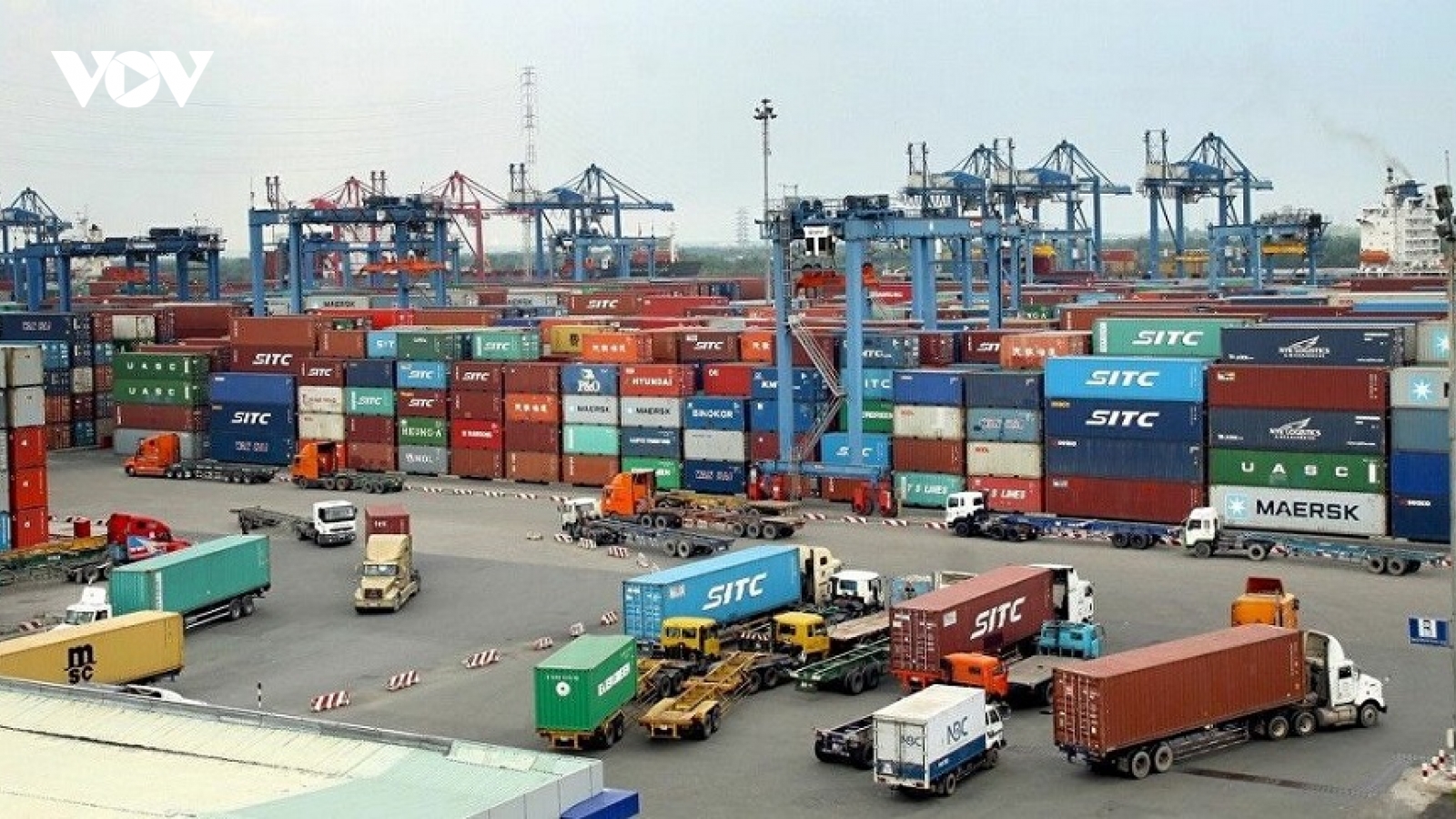 Việt Nam xuất siêu hơn 17,3 tỷ USD