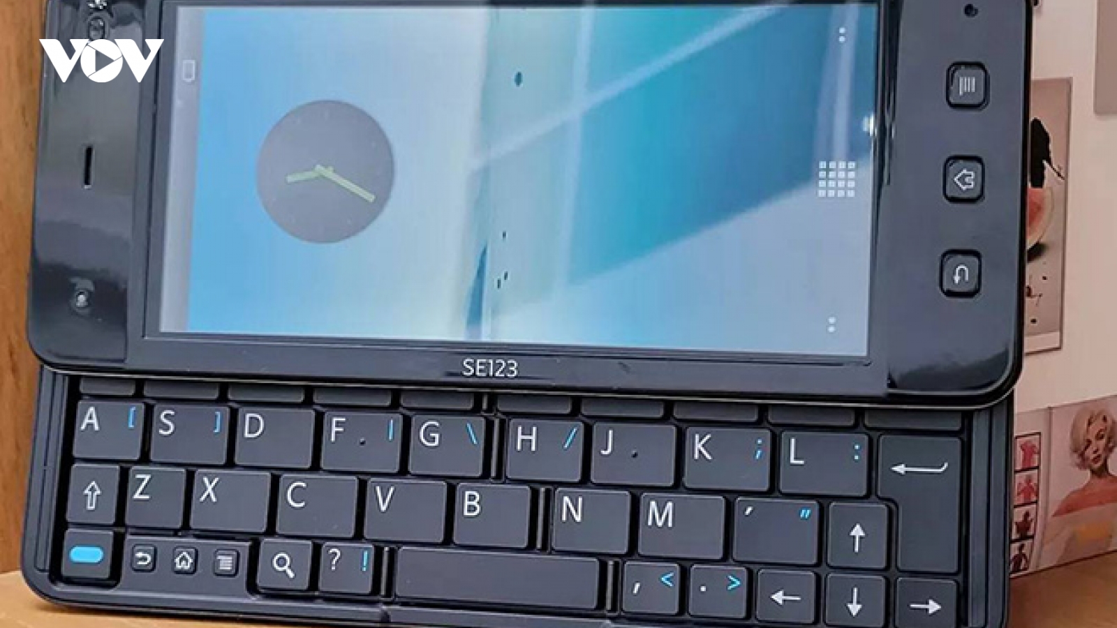 Chiếc điện thoại Sony Ericsson VAIO bất ngờ xuất hiện trở lại