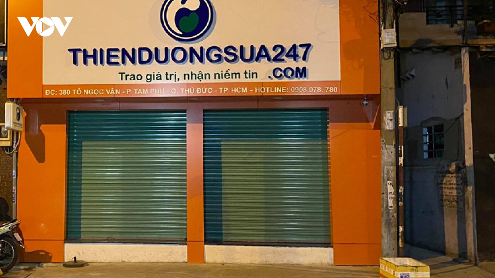 Nam thanh niên nghi "ngáo đá" dùng dao khống chế 3 người ở TP Hồ Chí Minh