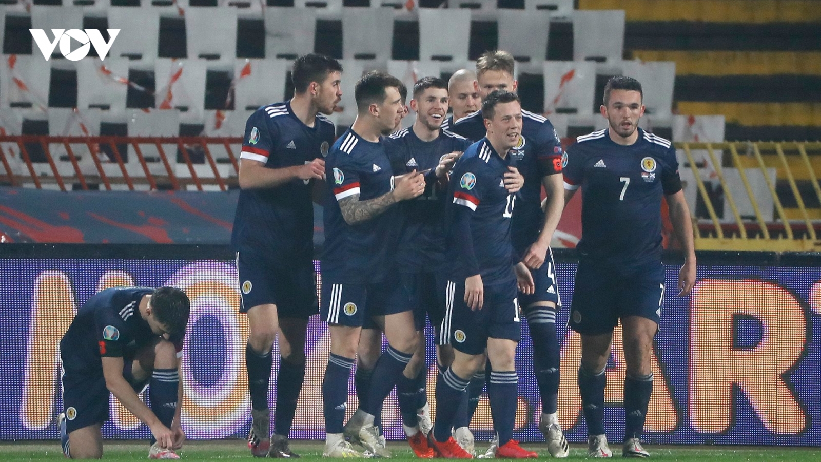 Tấm vé cuối cùng dự EURO 2020 được xác định sau loạt luân lưu