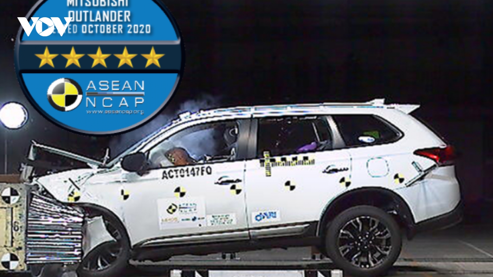 Mitsubishi Outlander lắp tại Việt Nam đạt 5 sao bài kiểm tra an toàn ASEAN NCAP