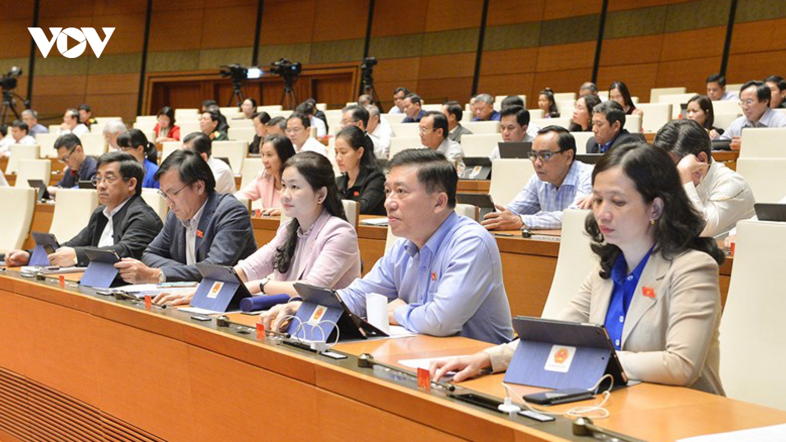 Quốc hội không đồng ý cắt điện, nước để xử lý vi phạm hành chính