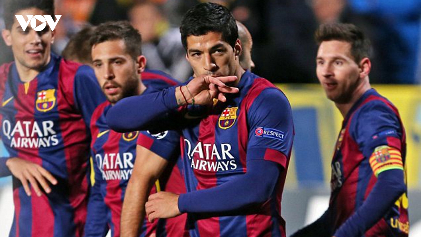 Ngày này năm xưa: Suarez ghi bàn đầu tiên cho Barca 