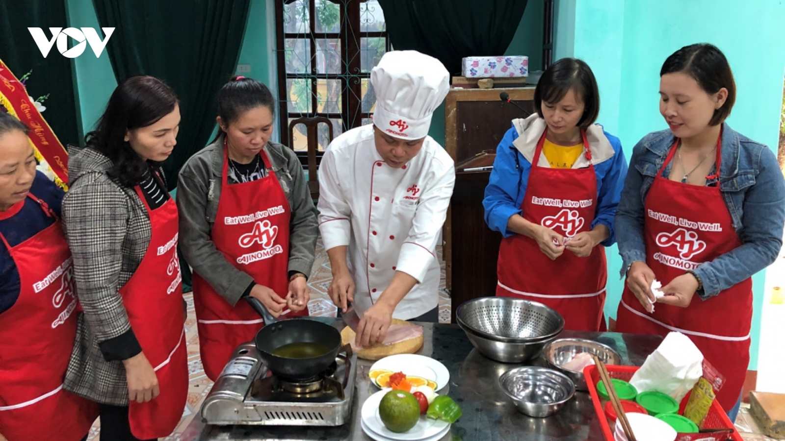 Bữa cơm gia đình chuẩn vị với “lớp học nấu ăn cùng Ajinomoto”