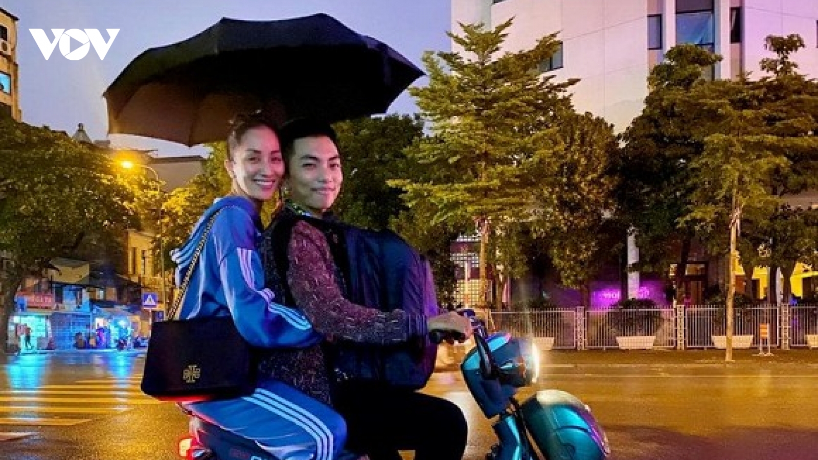 Chuyện showbiz: Phan Hiển trả lời "bá đạo" về lý do muốn "lái máy bay" Khánh Thi