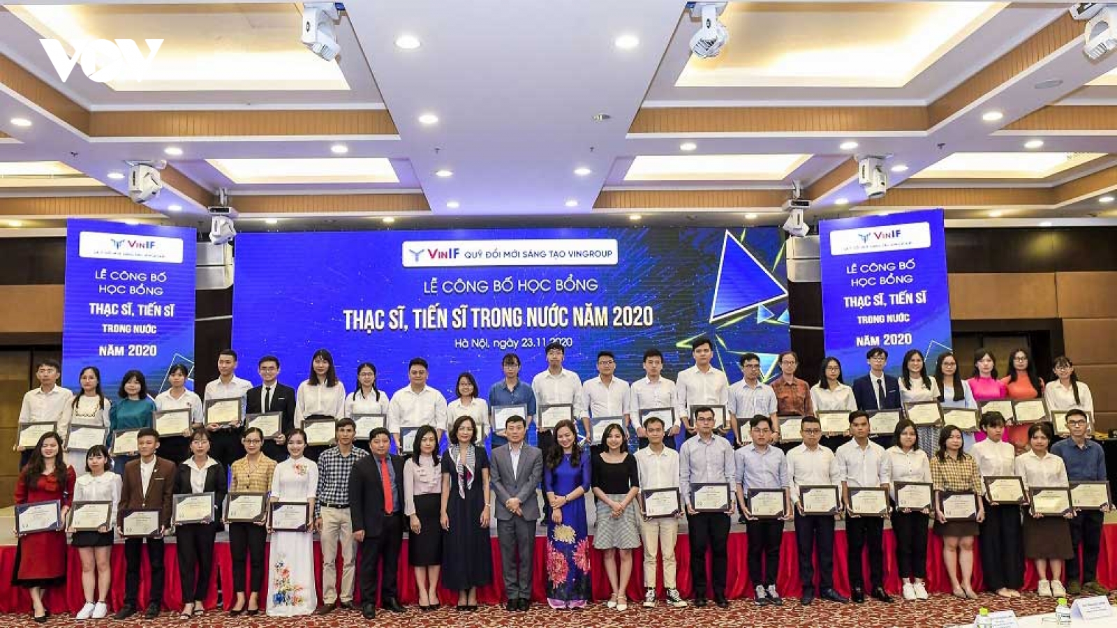Vingroup trao học bổng gần 40 tỷ đồng đào tạo Thạc sĩ, Tiến sĩ