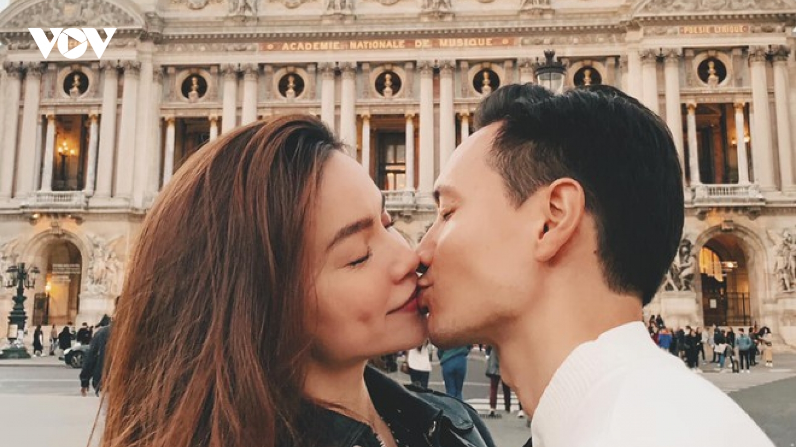 Chuyện showbiz: Hồ Ngọc Hà và Kim Lý là vợ chồng hợp pháp từ đầu năm 2020