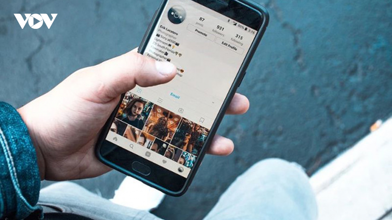 Giật mình với thời gian chúng ta dành để... dán mắt vào smartphone