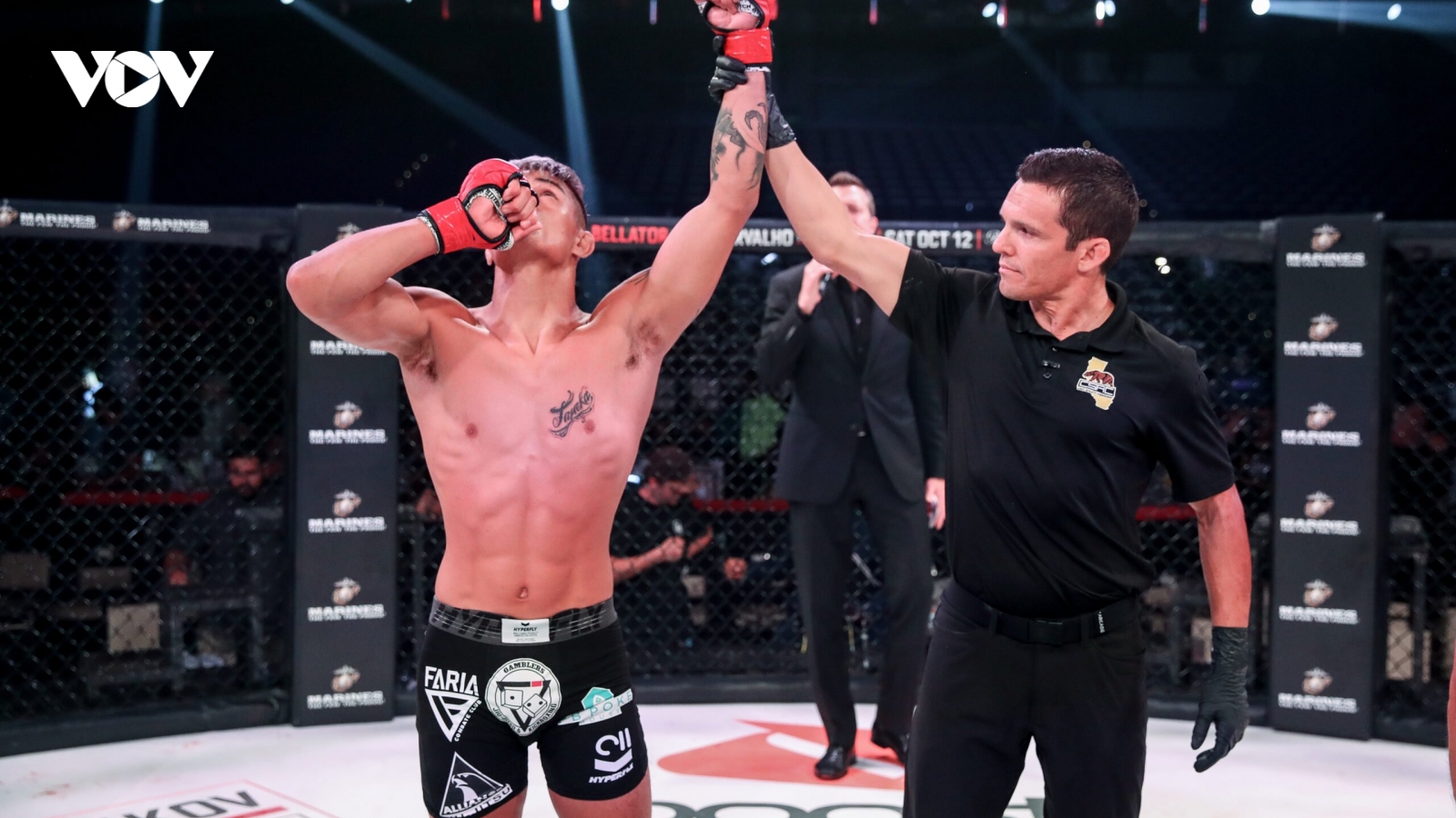 VIDEO: Võ sĩ New Zealand hạ "knock-out" đối thủ với chỉ một cú đấm