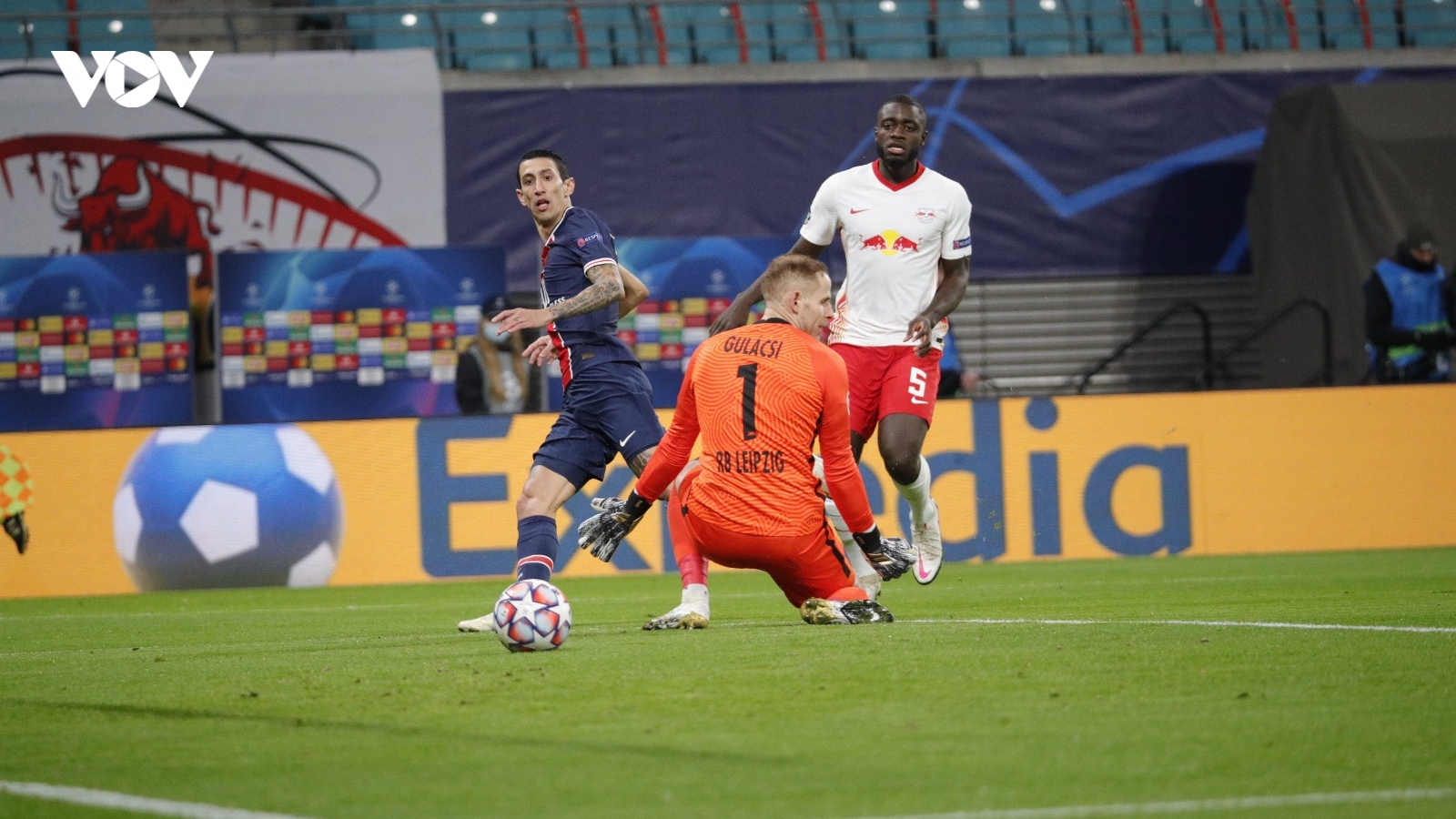Di Maria từ người hùng hóa "tội đồ", PSG thua ngược 1-2 trên sân RB Leipzig