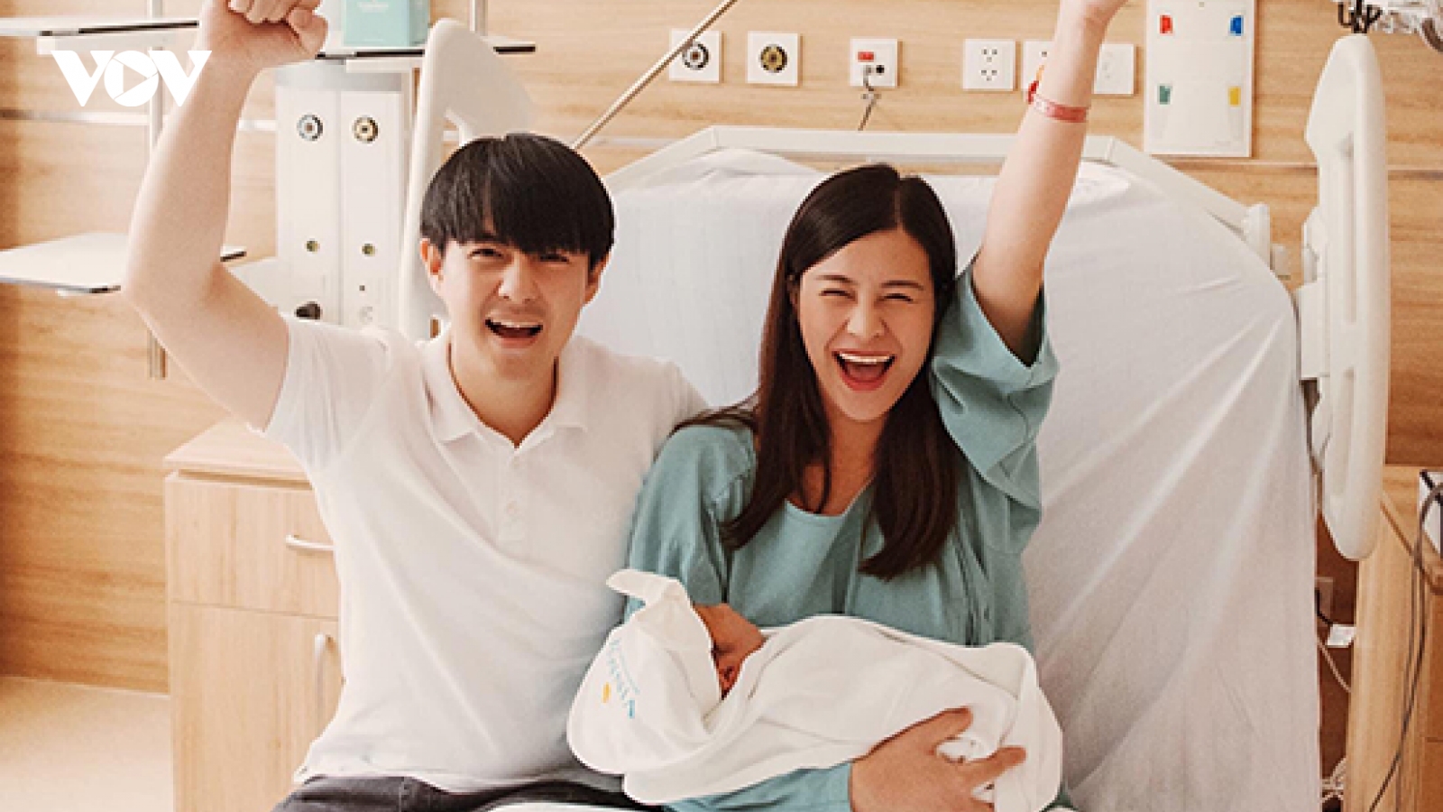 Đông Nhi: "Được cùng chồng chăm con mỗi ngày là niềm hạnh phúc tuyệt vời nhất"