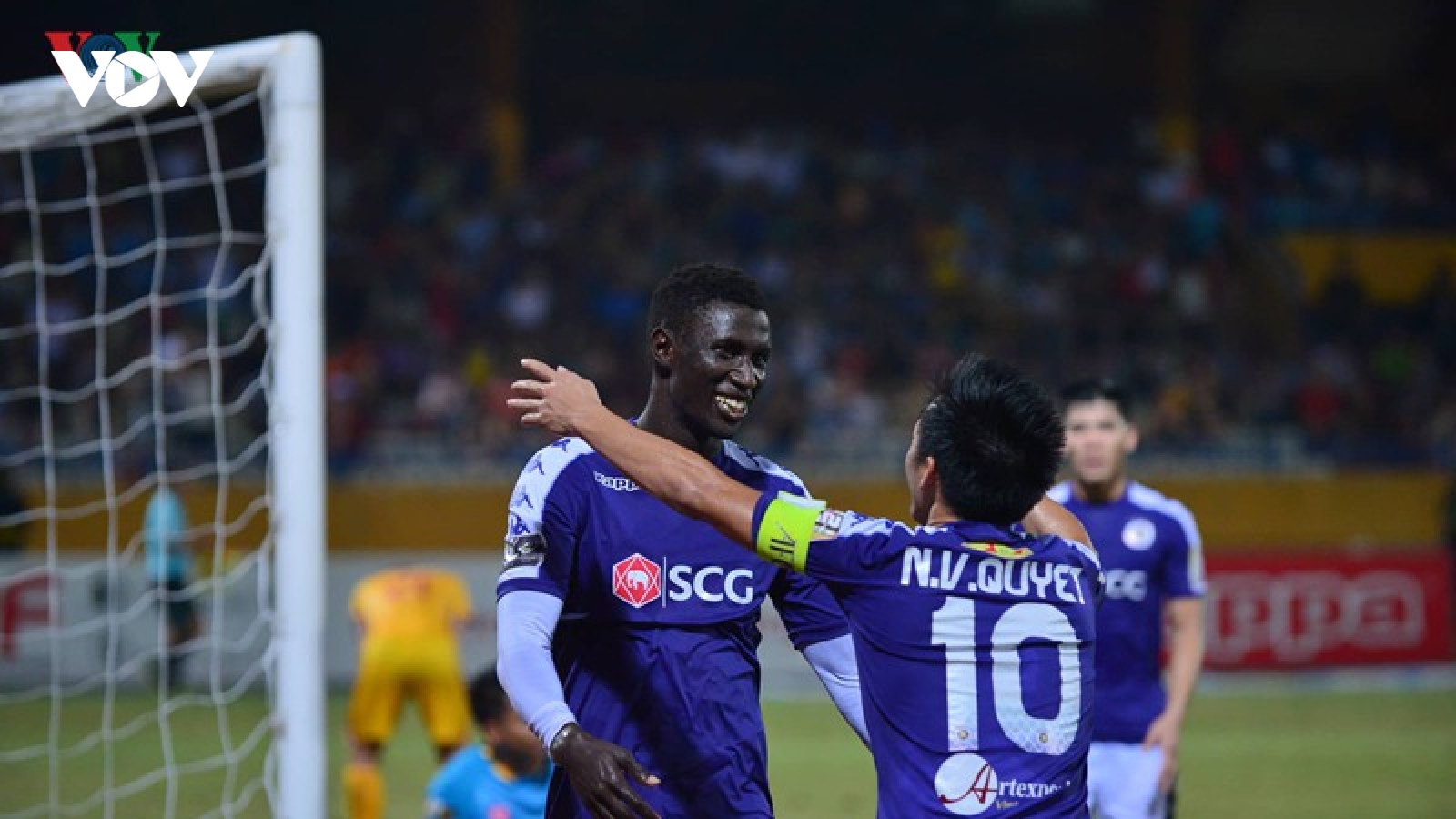 Sau Kebe, Hà Nội FC tiếp tục chia tay "trọng pháo" Pape Omar Faye