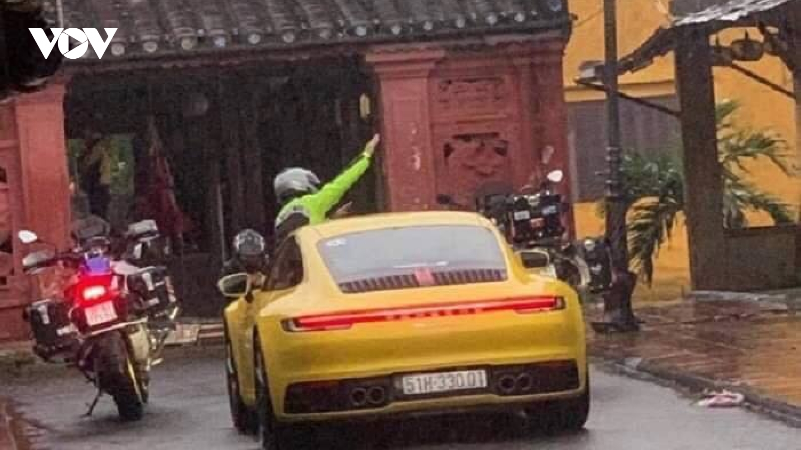 Công an truy tìm đoàn xe mô tô vào phố cổ Hội An