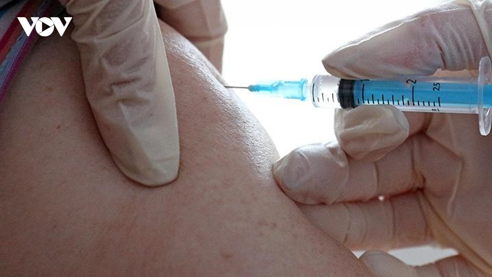 Malaysia dỡ bỏ hạn chế đi lại đối với người tiêm đủ 2 mũi vaccine Covid-19