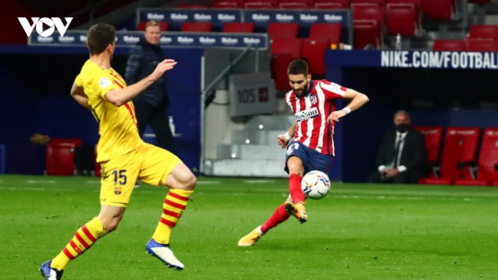 Vòng 10 La Liga: Atletico Madrid hạ đẹp Barca, Real đánh rơi chiến thắng