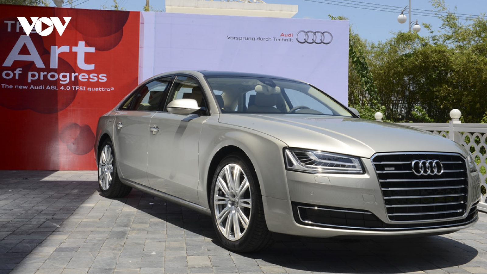 33 xe Audi A8L tại Việt Nam phải triệu hồi vì lỗi gioăng cao su khoang máy