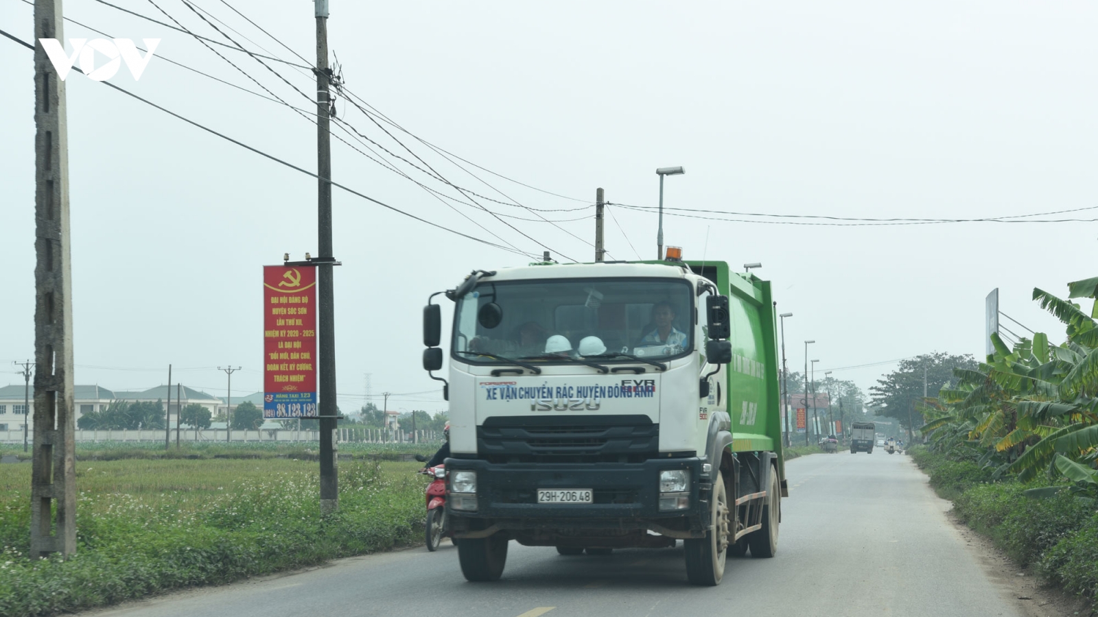 Hà Nội kiểm tra phương tiện của 33 doanh nghiệp thu gom, vận chuyển rác