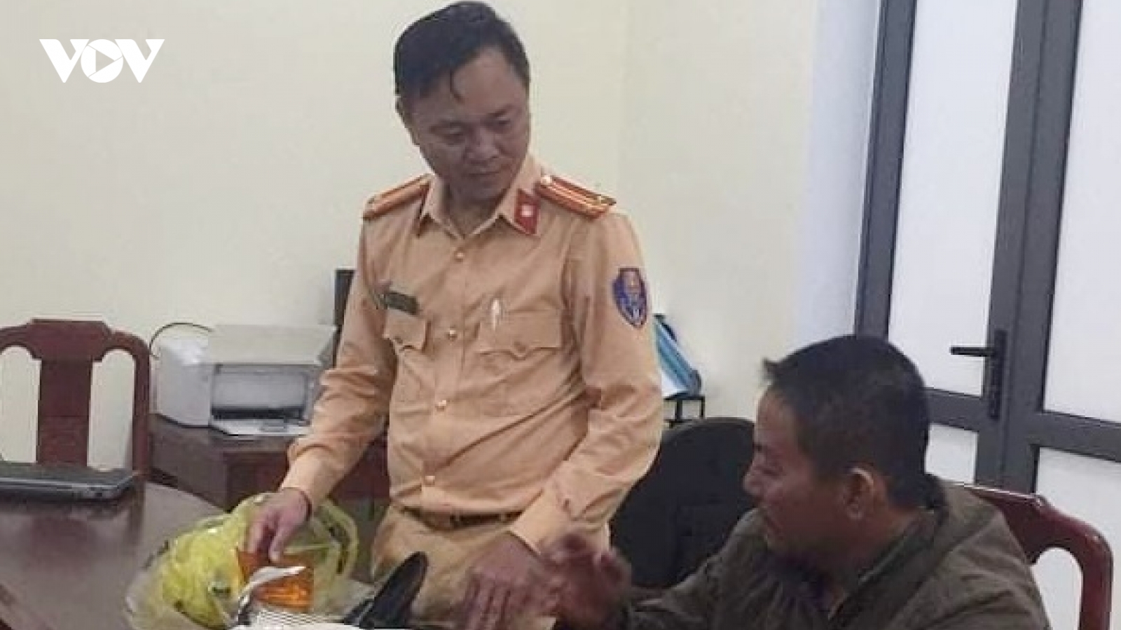 Bắt giữ tài xế xe tải tông hai nữ sinh rồi bỏ chạy 