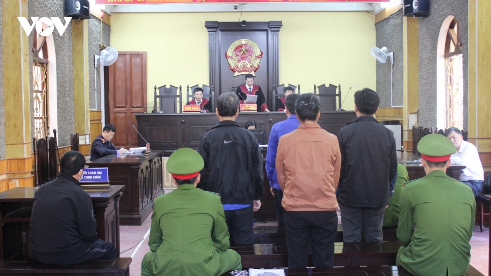 Tòa phúc thẩm tuyên y án sơ thẩm các bị cáo vụ gian lận thi cử Sơn La