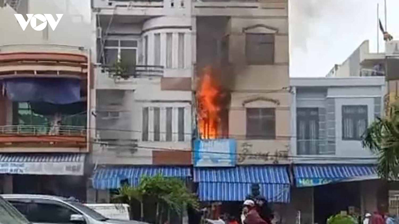 Liên tiếp xảy ra 2 vụ cháy nhà ở Bình Định khi bão số 12 đổ bộ