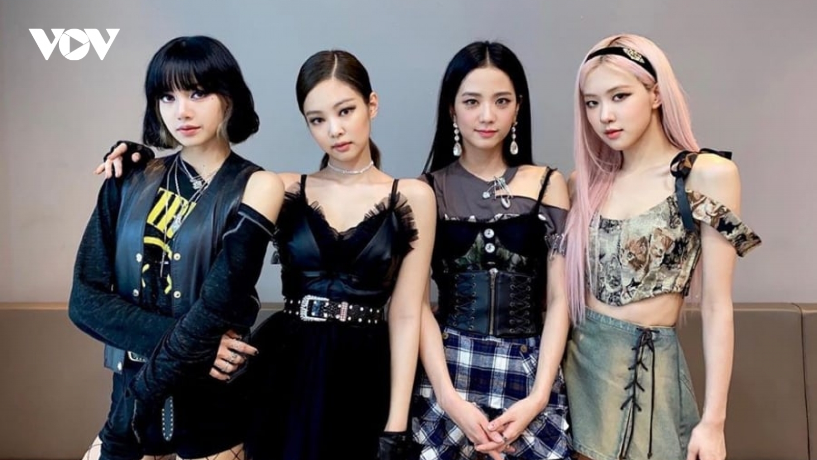 BLACKPINK bất ngờ công bố dự án toàn cầu "Around the world"