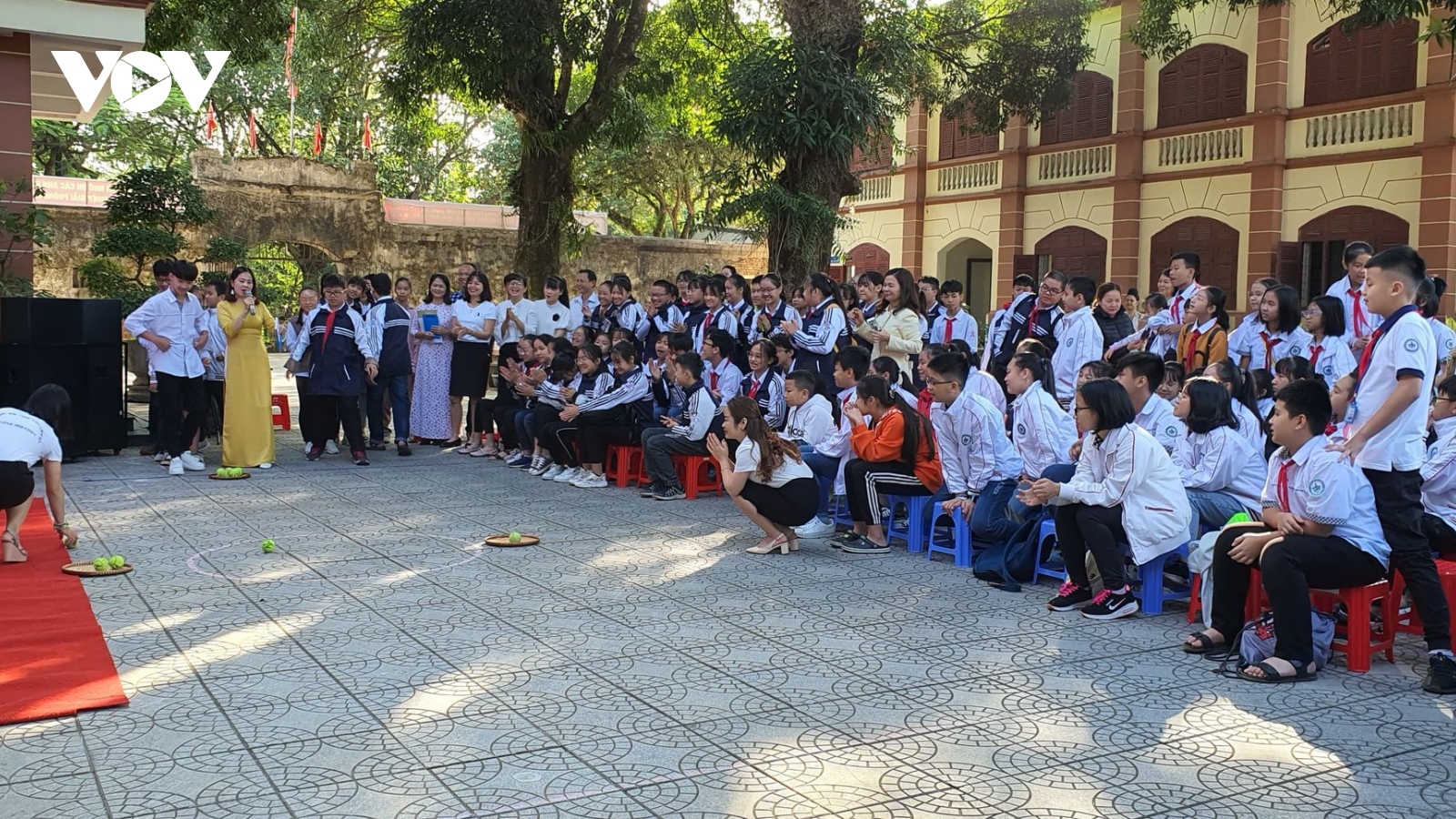 Hàng trăm học sinh Sơn La tham gia hoạt động giáo dục “Em yêu lịch sử”