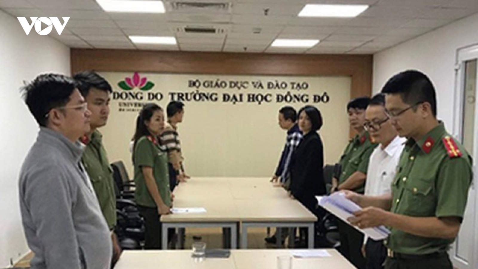 Đại học Đông Đô cấp hơn 190 bằng cử nhân giả, không qua tuyển sinh
