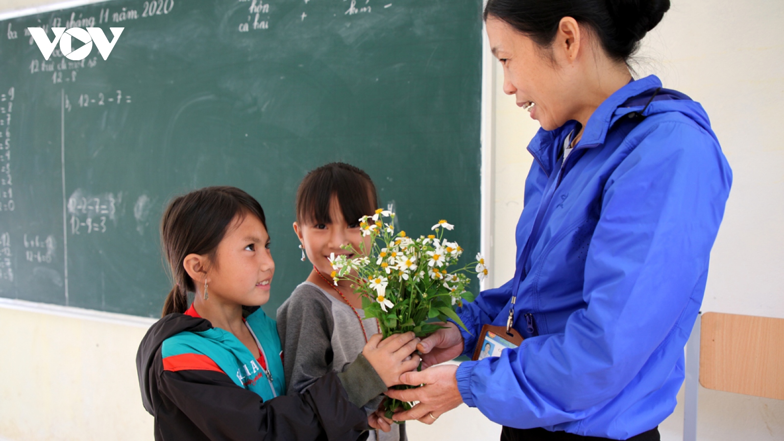 Chuyện "gieo chữ" bên sườn núi Pu Si Lung