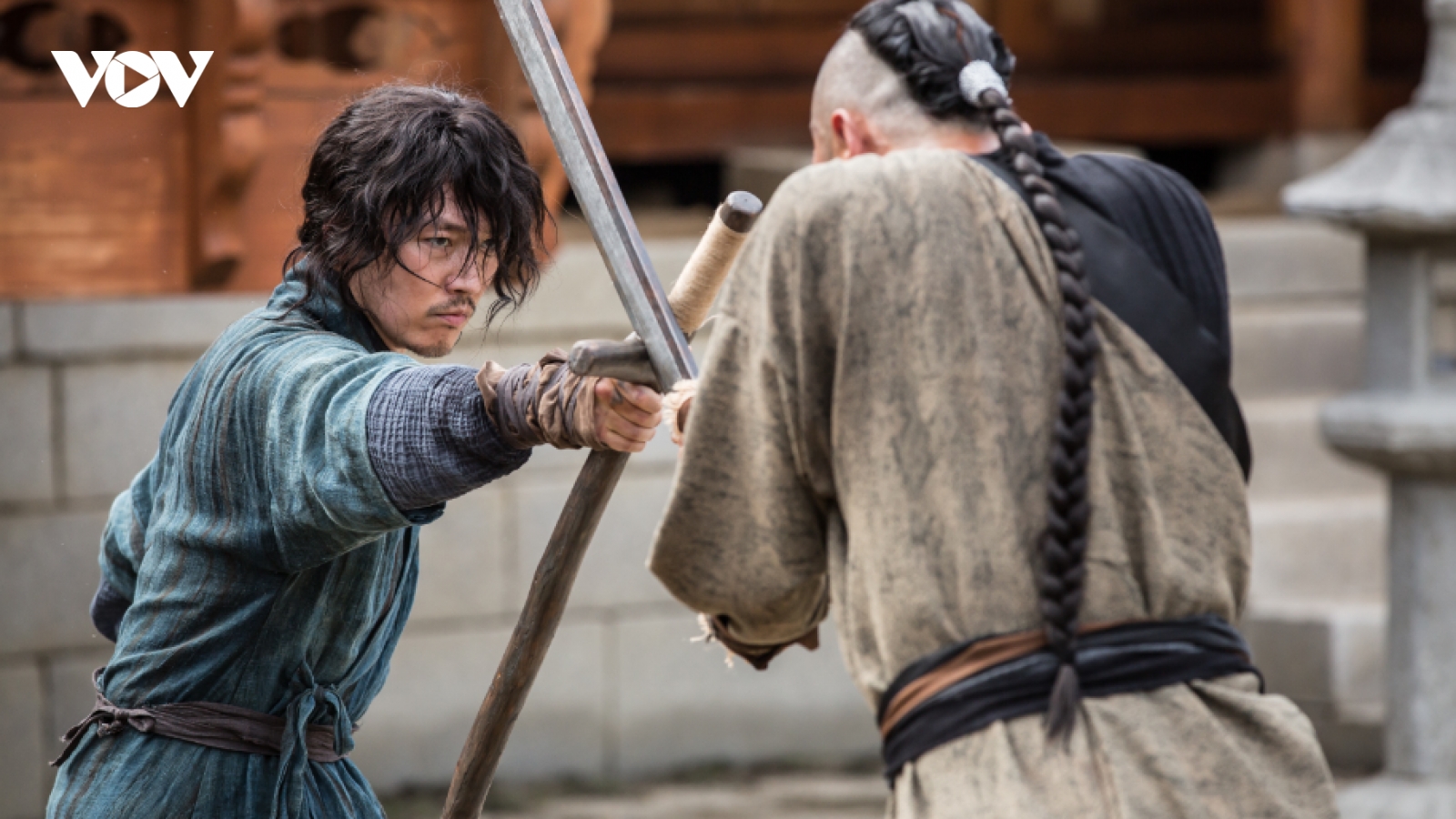 "Nam thần" Jang Hyuk tái xuất trong tuyệt phẩm hành động dã sử "Kiếm khách"