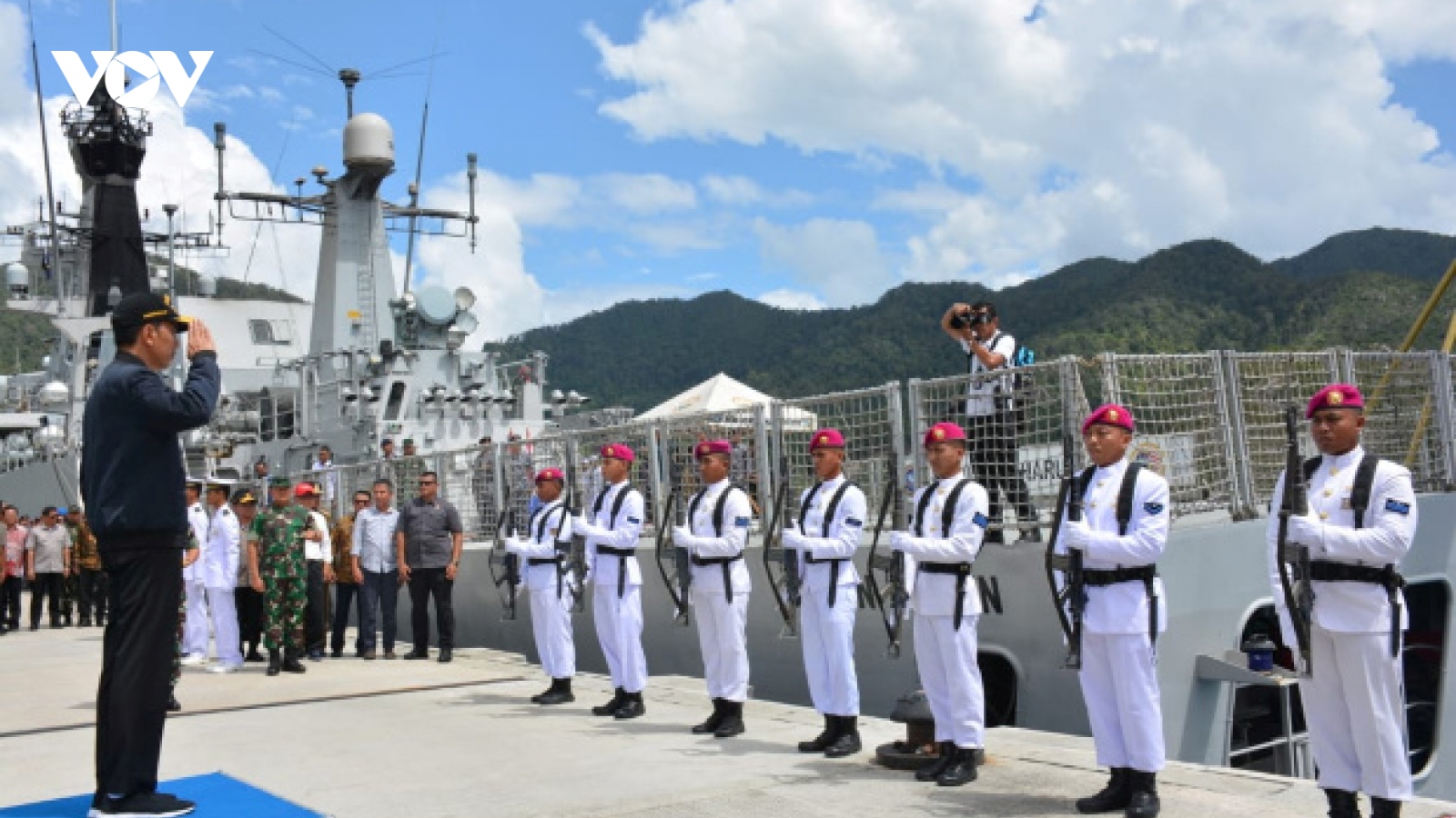 Indonesia chuyển cụm tác chiến đến Natuna đối phó căng thẳng Biển Đông