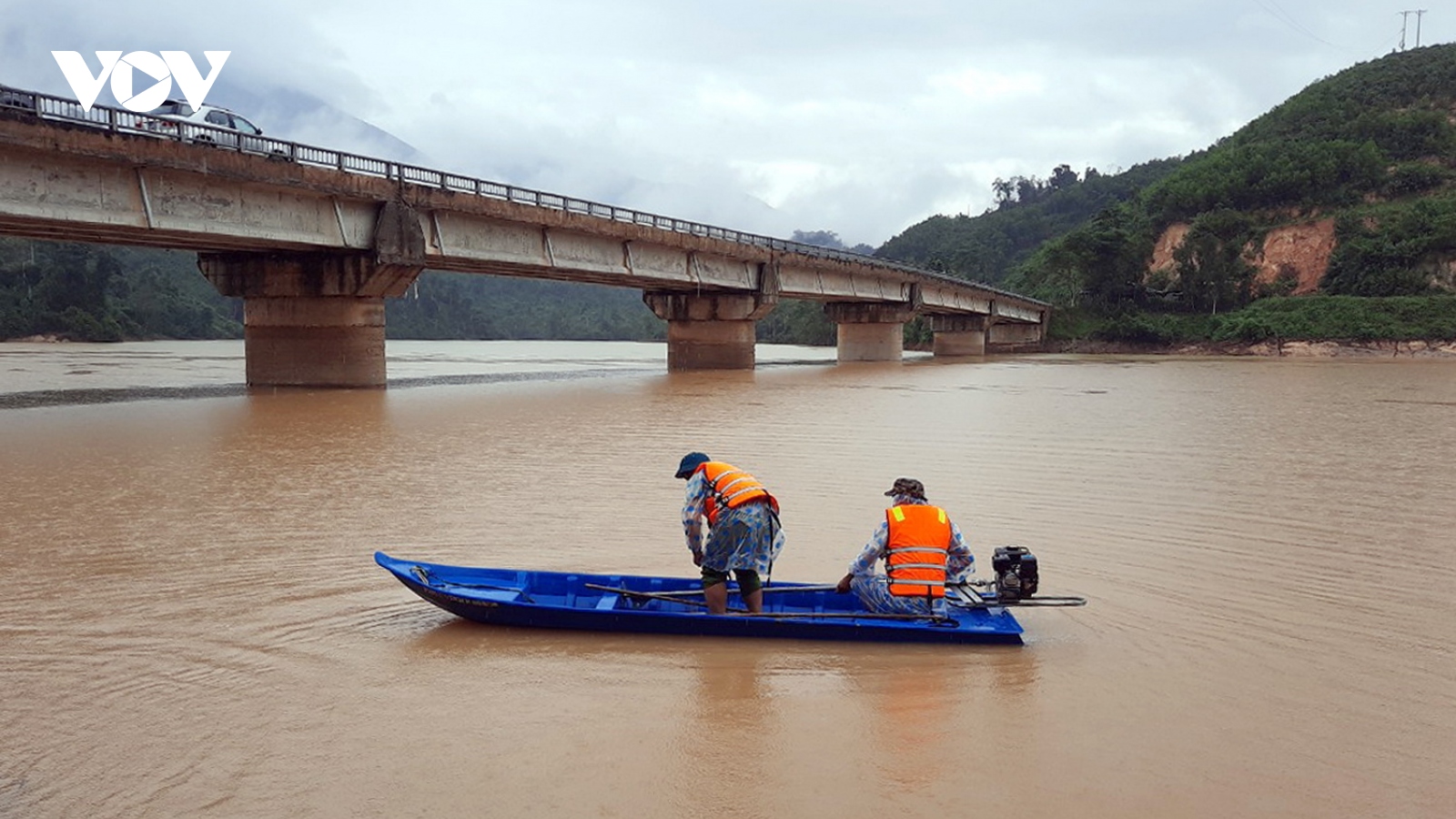 Tìm thấy thi thể nạn nhân bị vùi lấp trong vụ sạt lở núi tại Bắc Trà My