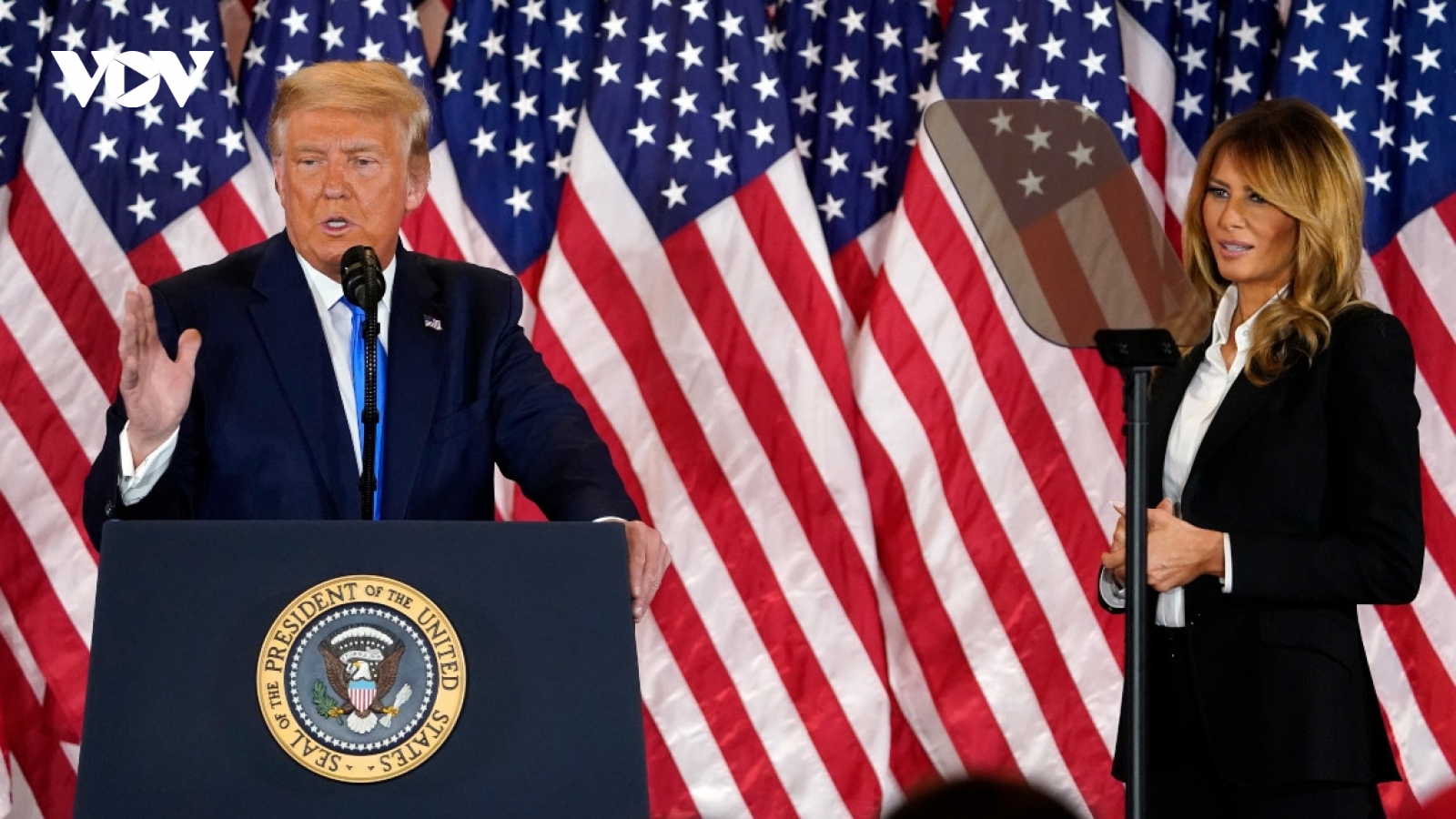 Gia đình và đồng minh chia rẽ, ông Trump đơn độc trong cuộc chiến hậu bầu cử