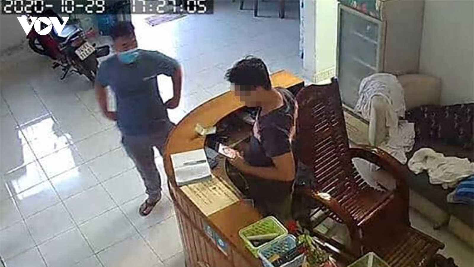Nóng 24h: Truy bắt kẻ sát hại người phụ nữ trong khách sạn
