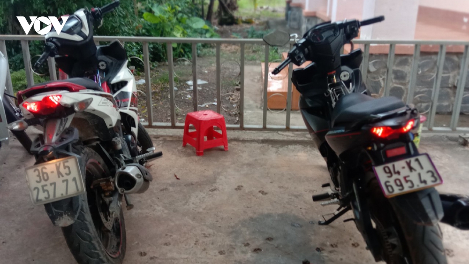 Công an và “hiệp sĩ” truy đuổi 60km bắt hai nghi phạm