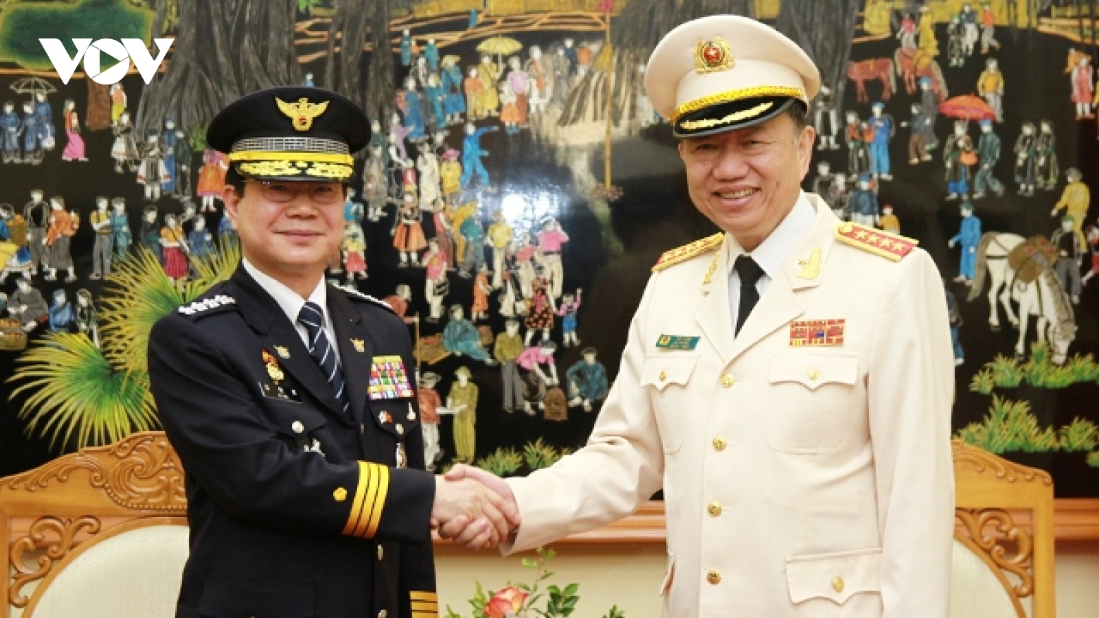 Bộ trưởng Tô Lâm tiếp Tư lệnh Cảnh sát quốc gia Hàn Quốc