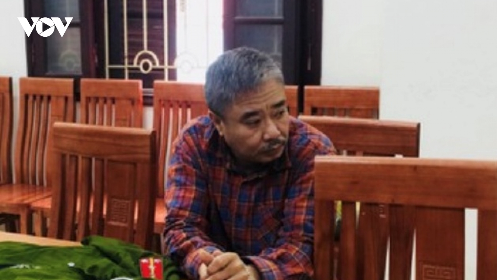Gã xe ôm công nghệ giả làm công an lừa “chạy án”